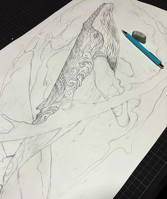 独学で下描きはシャーペン。 カッターの切り口のみで陰影、奥行き、質感を表現する平面一枚切り絵にこだわっています。 #わたしのこだわり見てください #切り絵