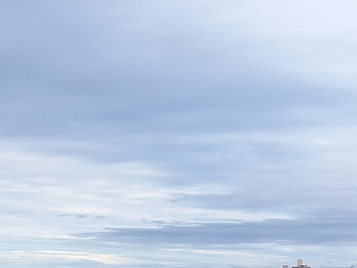 phunnyphilly's tweet image. The sky is like an abstract painting this morning.
#clouds #weather @CecilyTynan #SeenInPhilly