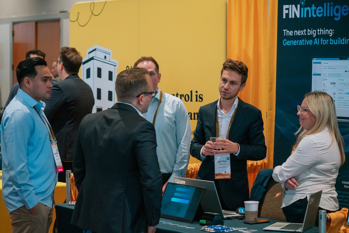 NexusLabsPro's tweet image. A demo stage focused on solutions, not sales pitches. A marketplace designed for genuine business relationships.

This is what makes NexusCon different.