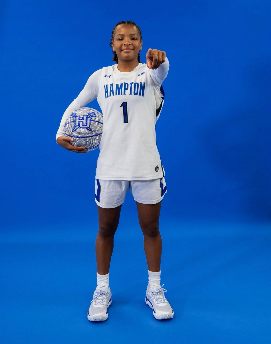AsiaKeels's tweet image. go pirates 💙🏴‍☠️? #officialvisit #notcommitted #agtg