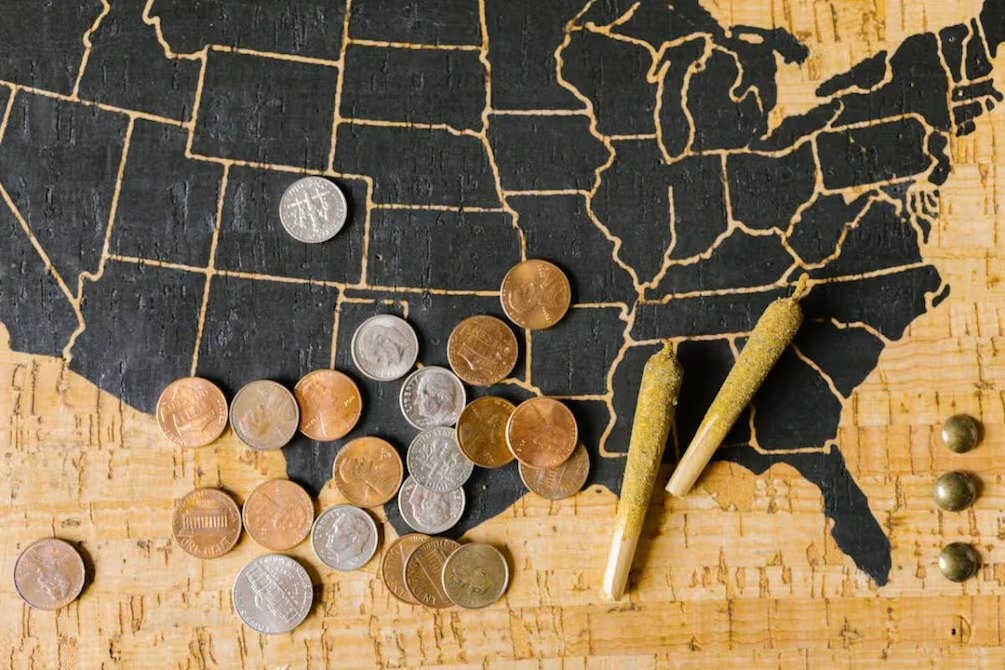 eluniversocom's tweet photo. Podrías tener en tu bolsillo un #centavo especial con un pasado legendario: este está valorado en más de medio millón de dólares https://t.co/yNSpQMqttO https://t.co/Dvl1jO5Wdk