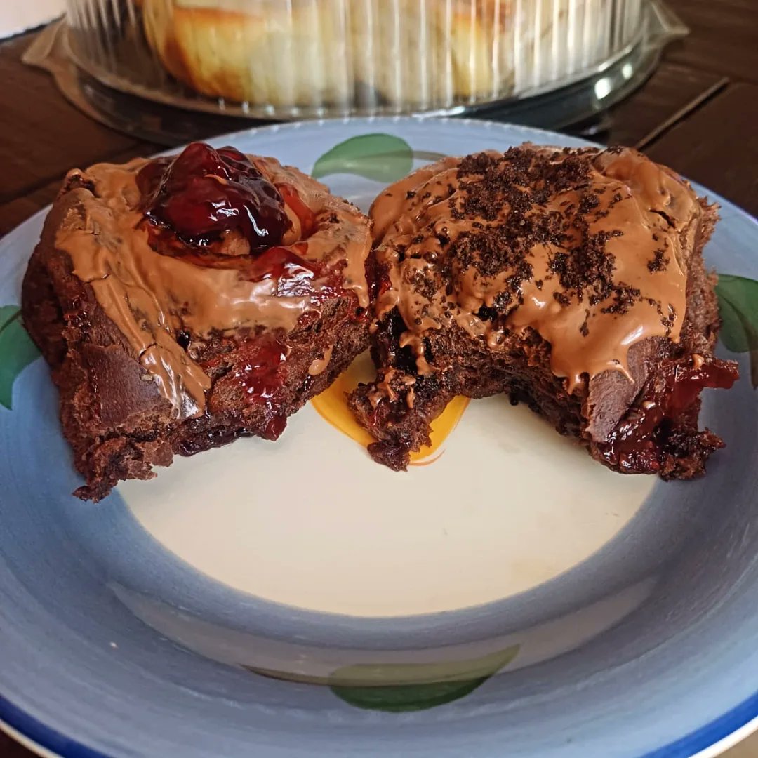 BantuMthabela_'s tweet image. Finally edited these pics...
If you're around Vosloo and you'd like to taste this, text me on 0671325566 on WhatsApp or DM here. I'm giving some of these away between today and tomorrow.
