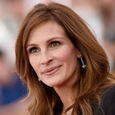 HalimaBidaoui's tweet photo. @warda_news1 @elgrandetoto هاذي صورة Julia Roberts(جوليا روبرتس) 

الكل يحسبها صورتك.😄😄😄 https://t.co/8ifkwY0RWj