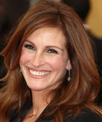 HalimaBidaoui's tweet photo. @warda_news1 @elgrandetoto هاذي صورة Julia Roberts(جوليا روبرتس) 

الكل يحسبها صورتك.😄😄😄 https://t.co/8ifkwY0RWj