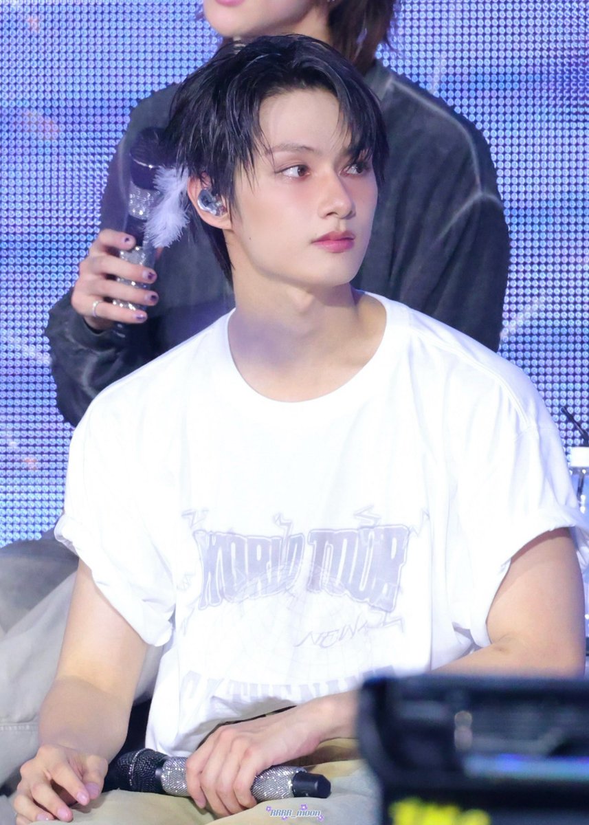 250914 NEW_ IN INCHEON

🪽🤍

#문준휘 #文俊辉 #준 #JUN⁠⁠⁠ 
#세븐틴⁠⁠ #SEVENTEEN⁠⁠