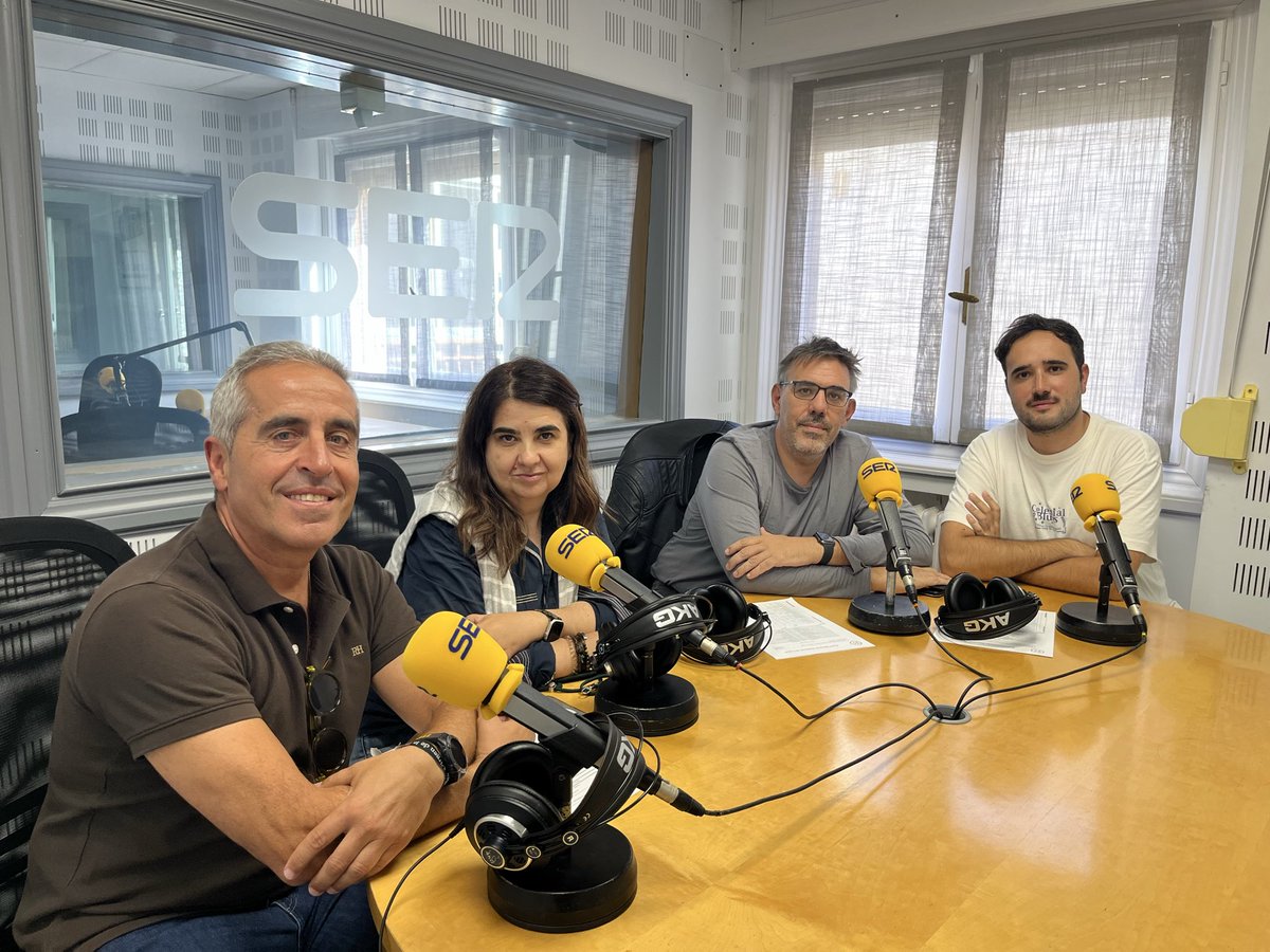 🎙️📻 #SerDeportivosGuadalajara

Programa miércoles (08/10/2025)

⚽️💜 Tertulia Pasión Morada 💜⚽️

🗣️ <a href="/JuanColubi/">Juan Colubi</a> <a href="/FjeaFjescamilla/">pea</a> <a href="/bitelchus23/">Bitelchus</a> <a href="/SrCuevas1974/">Sr. Cuevas 💜🤍💜</a> 

🎧➡️cadenaser.com/audio/ser_guad… vía <a href="/La_SER/">Cadena SER</a>