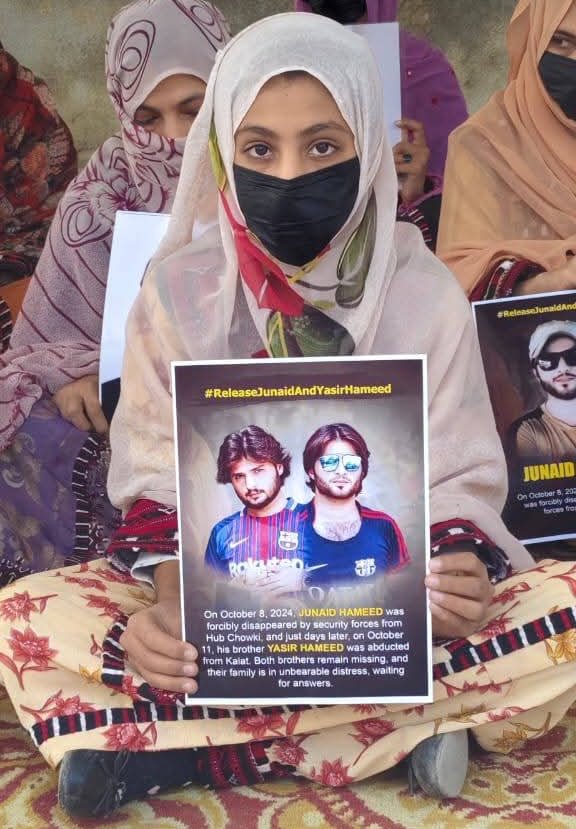 Aftab_Baloch7's tweet photo. ظلم کی انتہا 
#ReleaseJunaidAndYasirHameed #EndEnforcedDisappearances #ReleaseAllMissingPersons
@WGEID @amnestysasia https://t.co/uGA12U2R5m