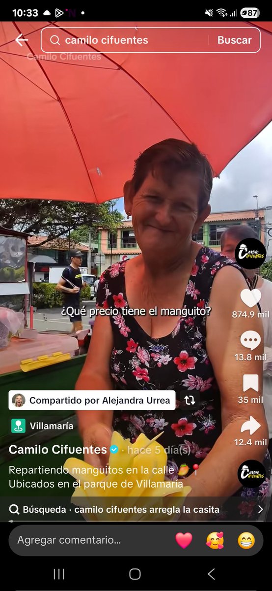 Imagínate ser un ser tan supremamente amargado y encimismado que ver un video donde le sacan una sonrisa así una señora te parezca una mierda.

De verdad ojala rencarnen en un poste que orinan los perros todos los días inmamableeees.