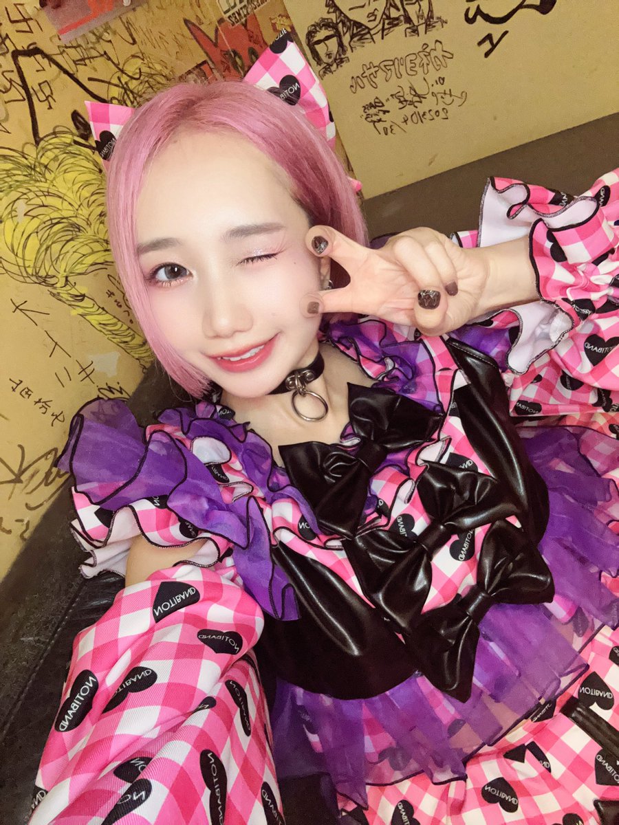 『グラン・ギニュルー』恵比寿LIQUIDROOM あざしたあああああ

メンバーと串カツ田中行ってたら！！！この時間になってた！！！

マーキュロさんお呼びくださって超感謝＆今日会えた全員だいすき🫶バンもん！ドラムのみさこでした