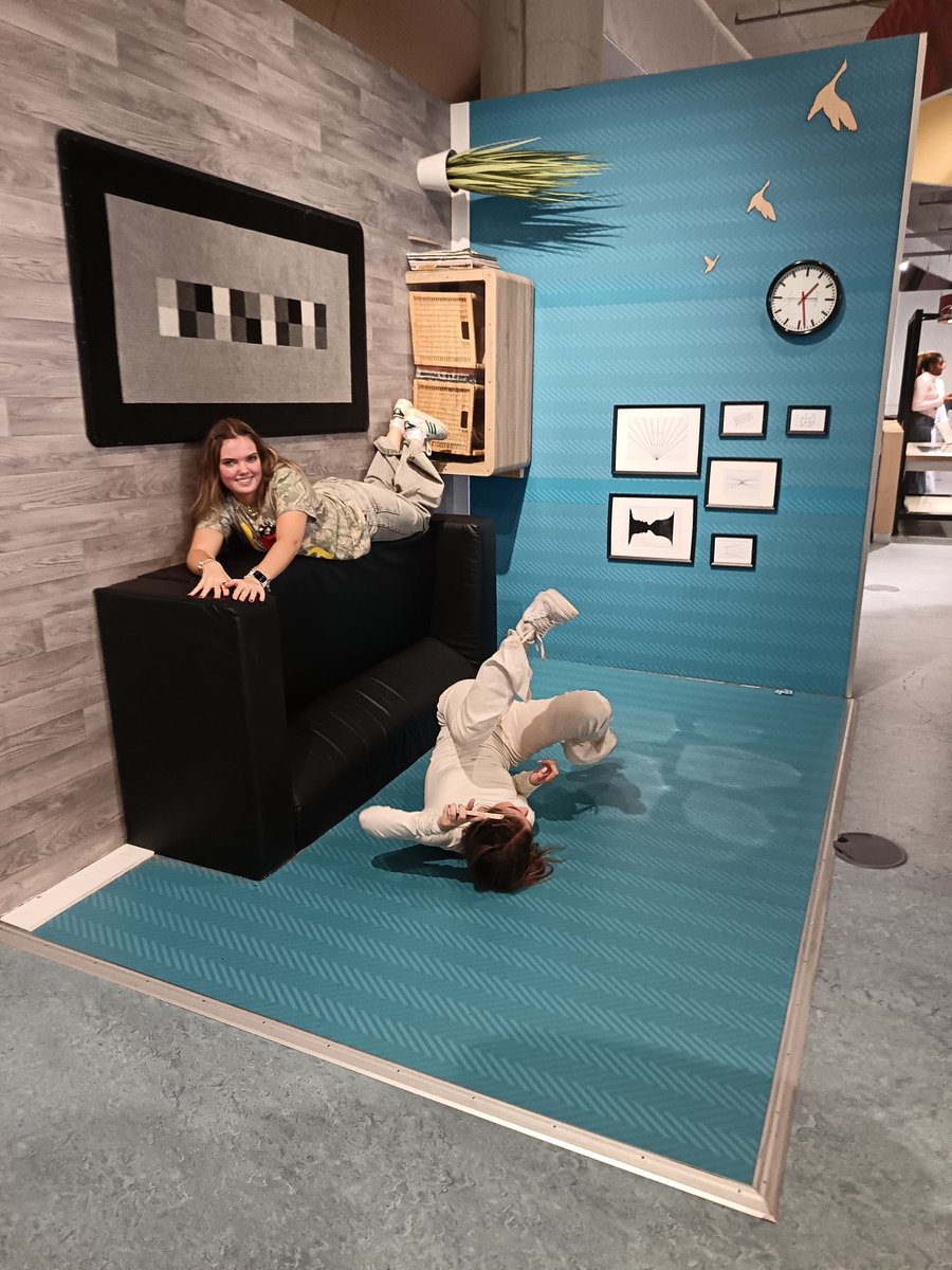 Miss Dornan tweet media