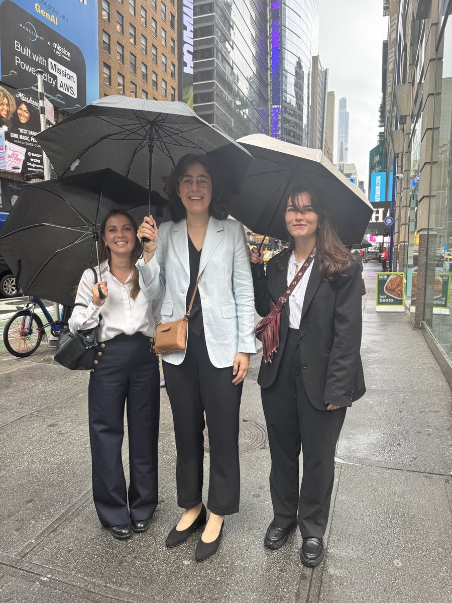 Gisa_Rollin's tweet photo. Live from NYC🗽Our Finance students are taking advantage of the great insights from Wall Street! One key tip- Network, Network, Network!
@SKEMA_BS https://t.co/clmzIcV1ll