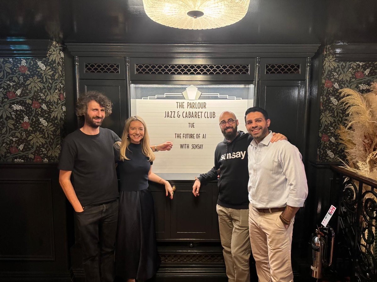 asksensay's tweet image. We just wrapped up an incredible Sensay Hackathon!
Huge congrats to our winner Herainov for their smart HubSpot integration bridging systems and solving real problems.
Stay tuned.