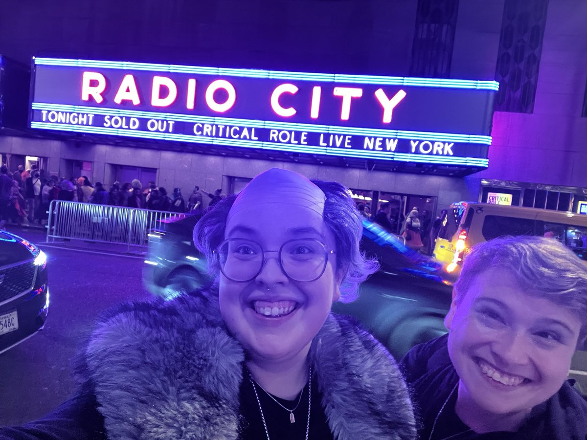 bellatrixisme's tweet photo. I saw my favourite DnD people with my favourite person. What an incredible night! Thank you @CriticalRole !!! ๐๐ฉต
#CriticalRole #CriticalRoleLive https://t.co/MnmFvnYj9i