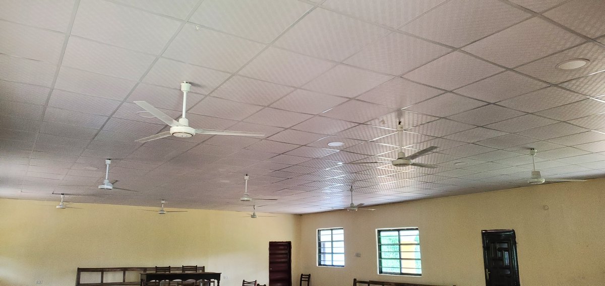 TrackaNG's tweet image. N50m was allocated to the Rehabilitation of Village Hall, Ikot Mboho, Ikot Abia II, Obot Akara KGA, Akwa Ibom state in the 2024 FG Budget.
We tracked and report that the hall has been constructed and tiled, with 2 offices and a toilet. However, borehole installation has not…