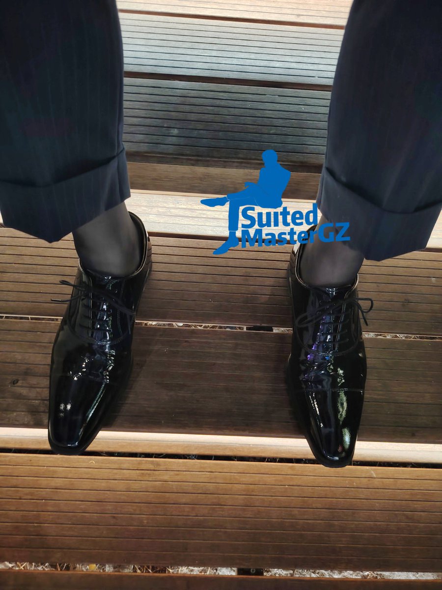 patrick_suit's tweet image. 素面配漆皮真的性感