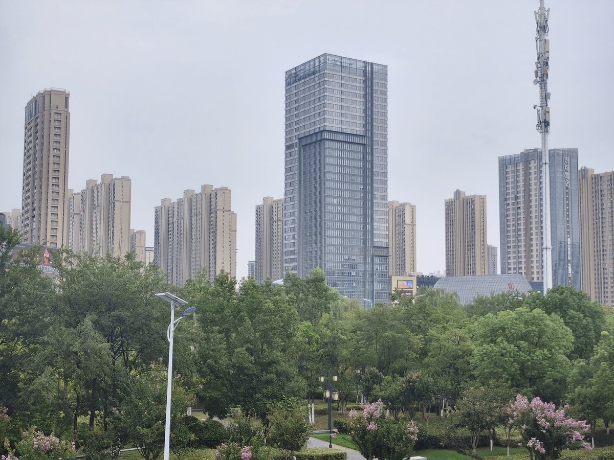 阜阳宝龙广场公寓楼其实蛮适合做炮楼的，可惜人太少了🌚🌚有约的吗？