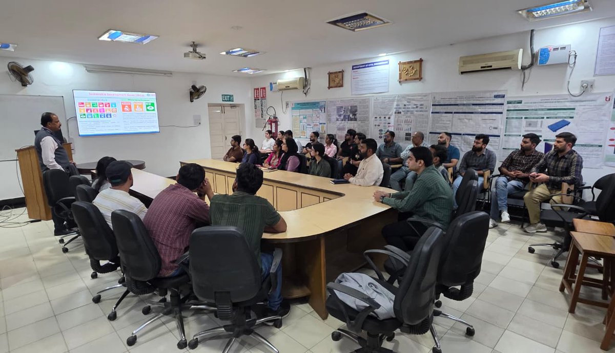 CSIRCRRI's tweet image. CSIR-CRRI and Thapar Institute of Engineering & Technology (TIET), Patiala, have signed an MoU to enhance collaboration in research and development.
The #MoU was signed by Prof.M.Parida, Director @CSIRCRRI and Dr. Padmakumar Nair, Vice-Chancellor of TIET, on October 8, 2025.