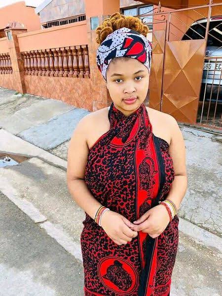 TwaRSA26's tweet photo. Would you date a sangoma? https://t.co/oQdxrZrp7A