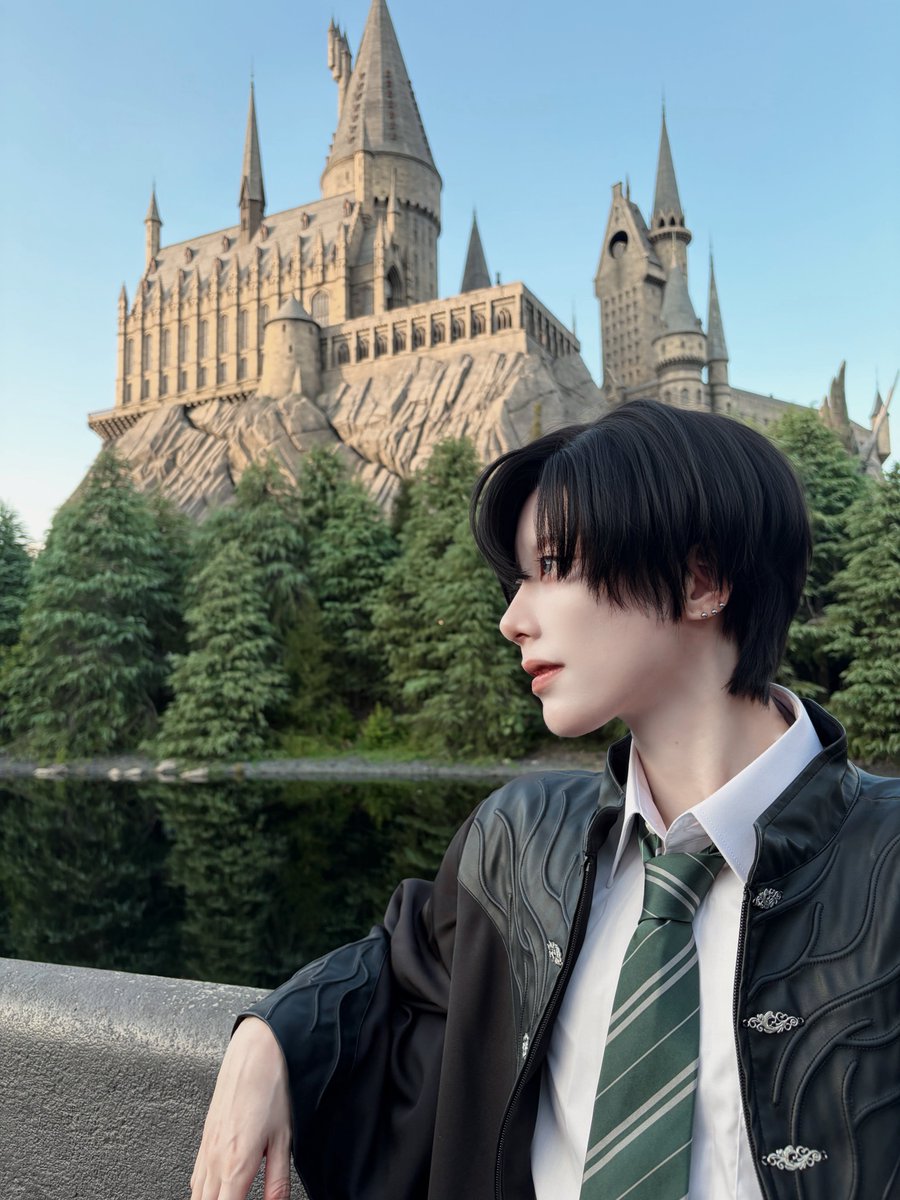 今年も忠誠誓ってきた🐍