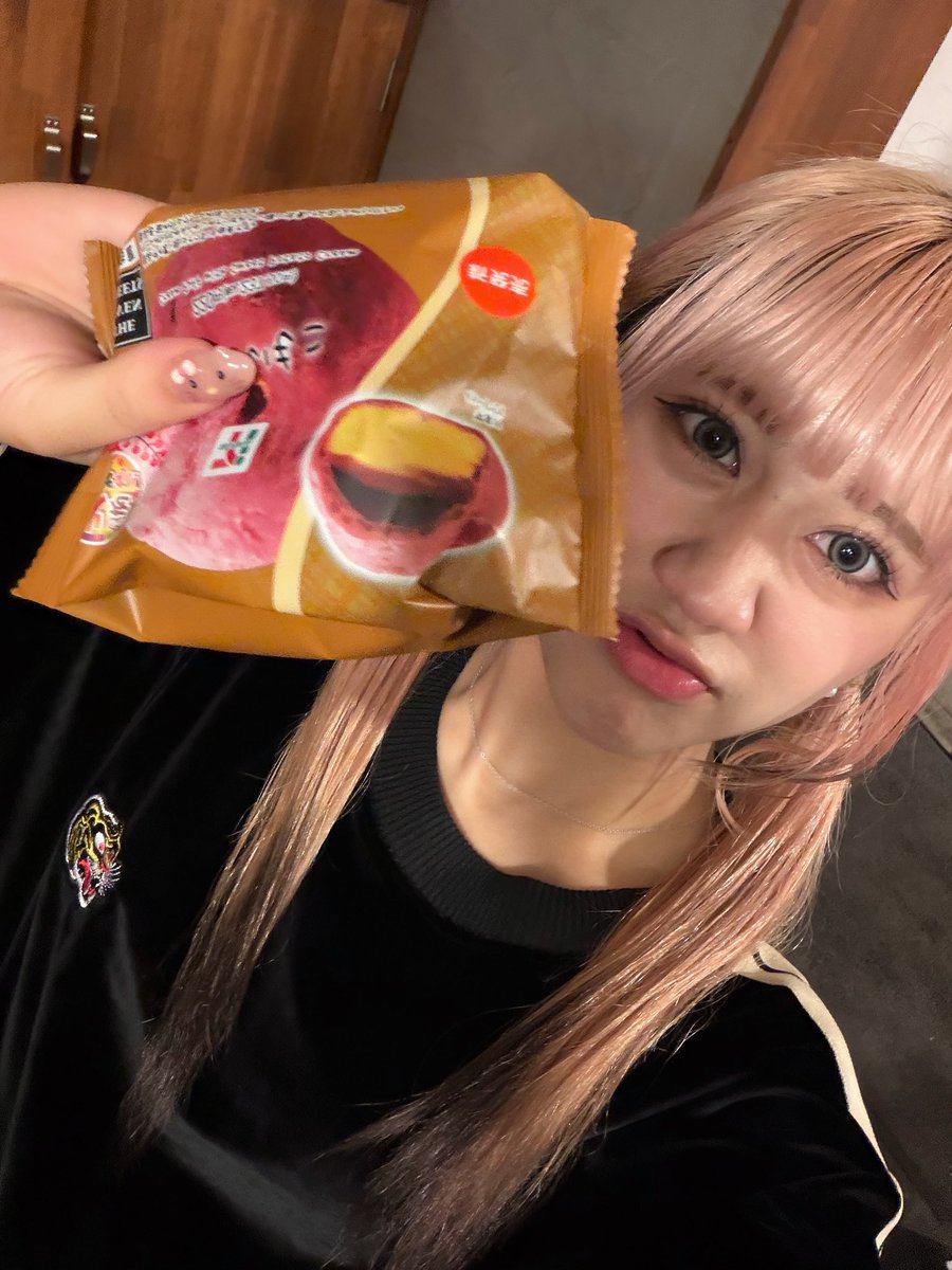 riidayys's tweet photo. これ飛ぶうまい絶対みんなセブンイレブンに行くのです
#セブンイレブン #さつまいもこ https://t.co/mpUp7RaZhE