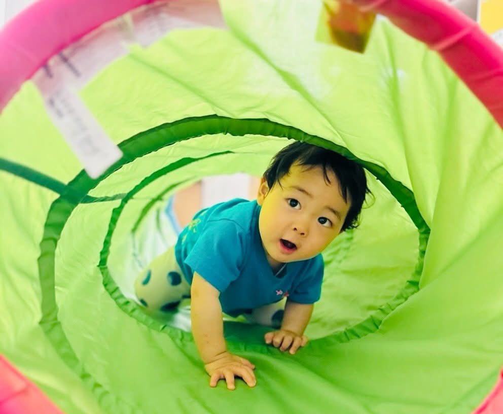 NpoChanceforall's tweet photo. どうも！
いるだけボランティアえいとです。

今日は、チャレンジおやつの様子をご紹介します★

今回のチャレンジおやつはお彼岸にちなんだ「おはぎ」です。

自分の手で形をつくり仕上げたおはぎは、一人一人にとって特別な一口になったことと思います♡

#CFAKids
#学童保育
#居るだけでよい場所 https://t.co/UNe3CSTGlo