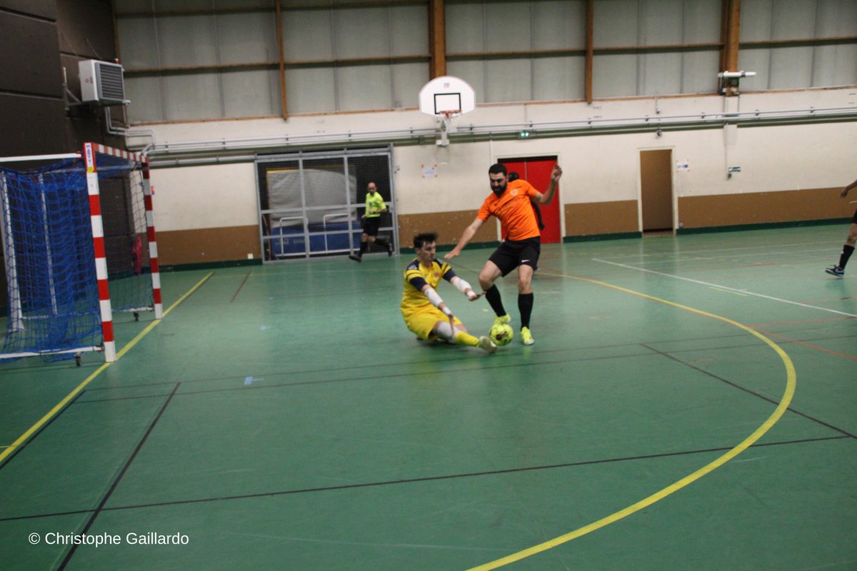 Championnat Régional 2 Futsal entre Le Mans Métropole Futsal et <a href="/FoyerTrelaze/">Foyer de Trélazé</a>. <a href="/LigueFootLFPL/">Ligue de F⭐ ⭐tball des Pays de la Loire</a>.
#Futsal