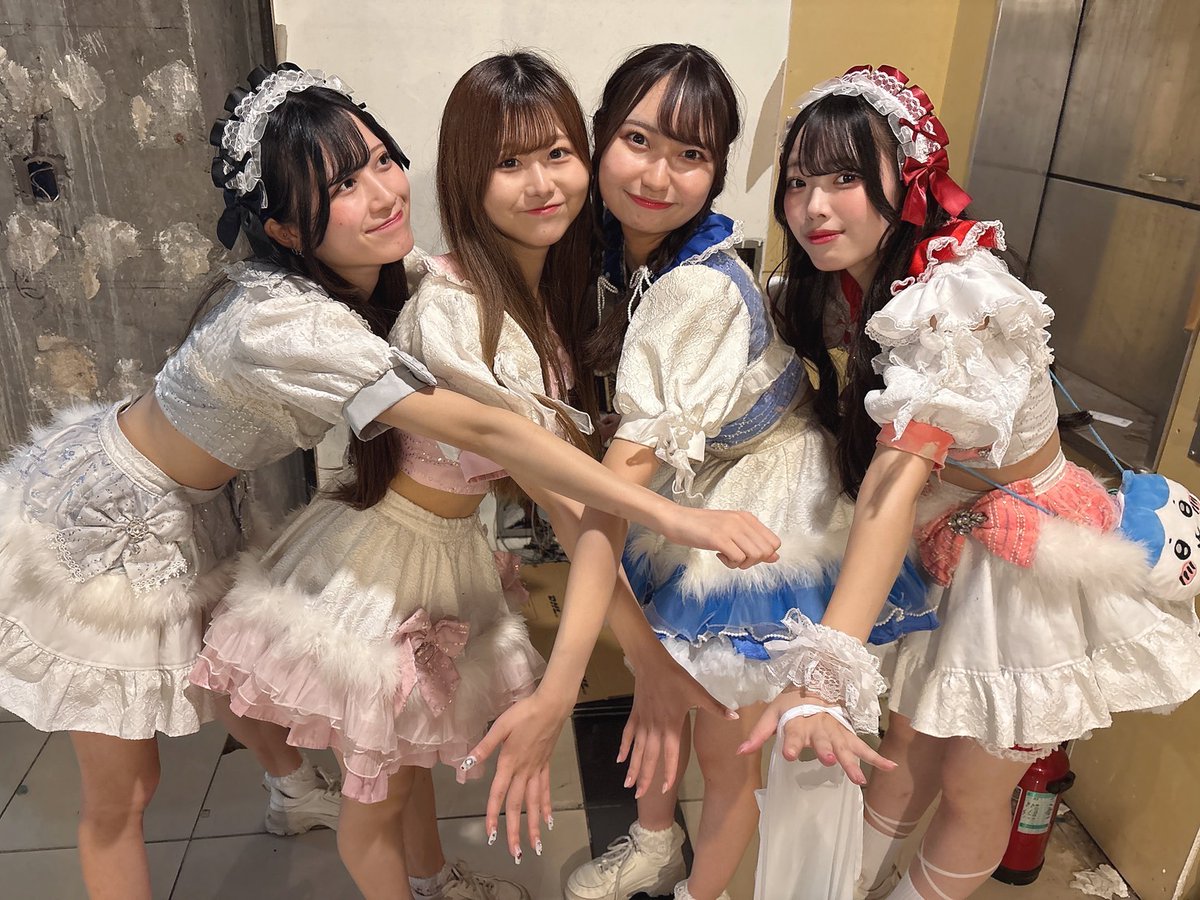 POW ホン Valentine サノク 事前収録 Favorite POW ホン Valentine サノク 事前収録 Favorite DEBUT] POW(파우