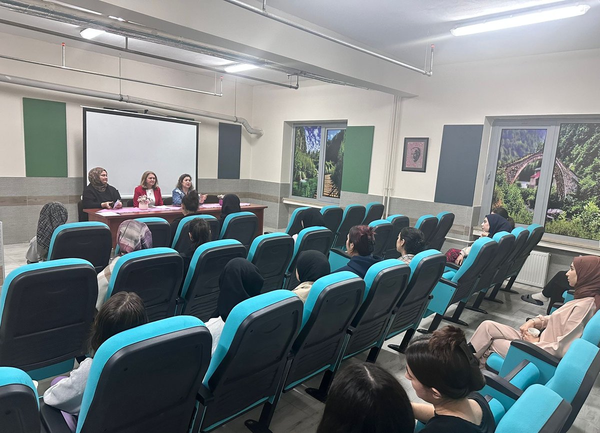 Uyum Programı çerçevesinde aramıza yeni katılan öğrencilerimizle bir araya gelerek görüş, talep ve önerilerini dinledik.

📍Biruni Yurdu