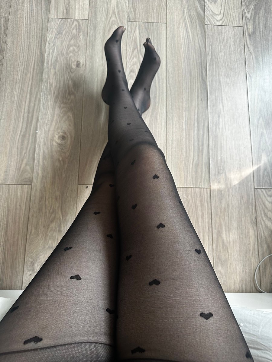 Crossed legs, steady gaze, silence heavy. I teach obedience without a word 😌