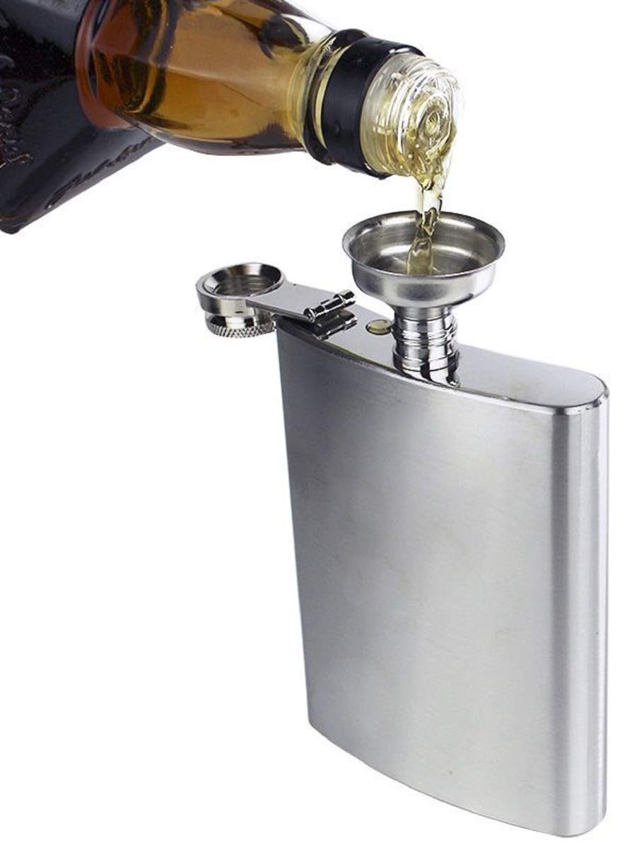 marciojonas's tweet photo. Deixei de beber uísque em bares desde que conheci o mundo dos destilados. Adquiro garrafas de empresas idôneas e se for beber fora de casa levo sempre meu cantil. Fica a dica. https://t.co/aaMxAWKhMl