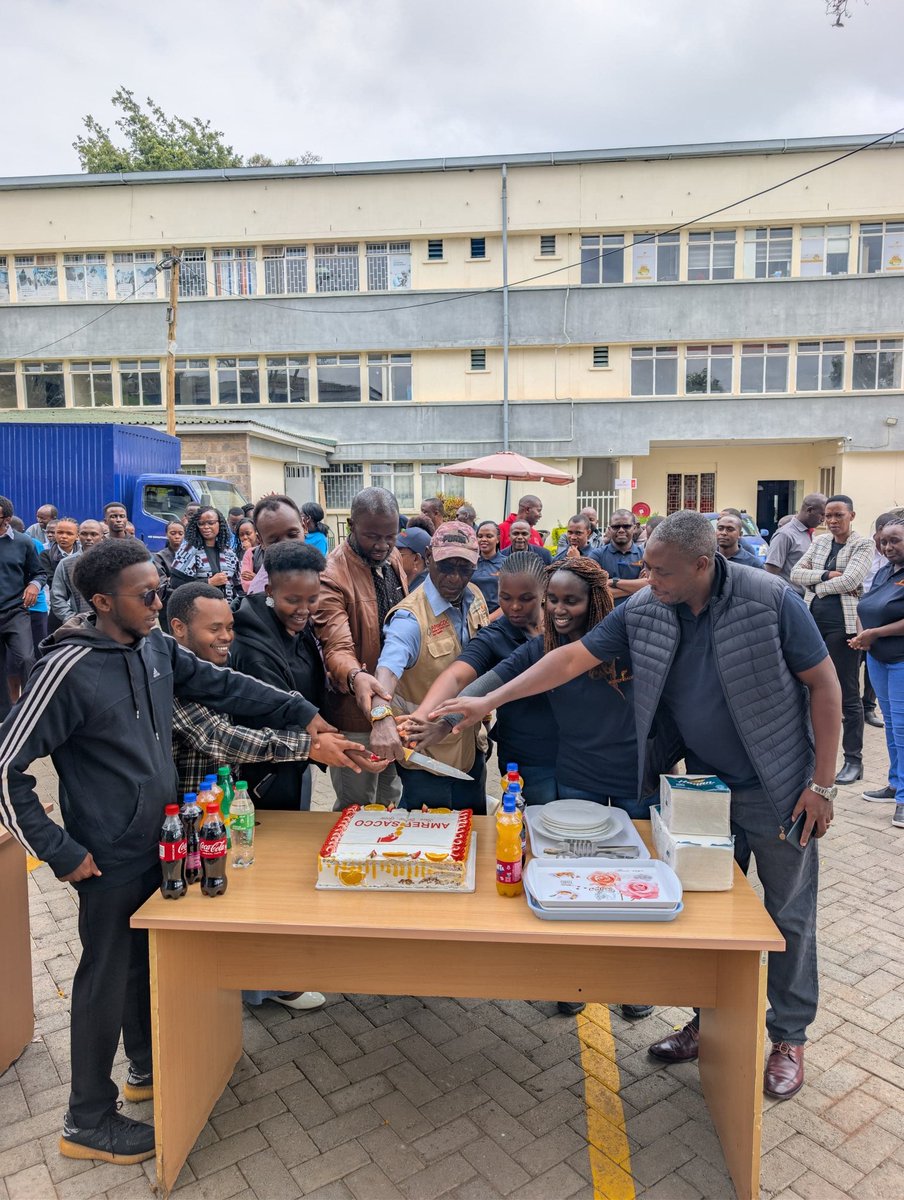 Amrefsacco's tweet photo. Day 3 of #CustomerServiceWeek2025 was all smiles! 🎉
We shared a cake with our mother, @Amref_Kenya, joined by our oldest &amp; youngest members. The event was graced by our Board Chair Dr. Sam Muhula, other directors, and the Flying Doctors Society of Africa. 
#MissionPossible https://t.co/hRdmKbKKaK