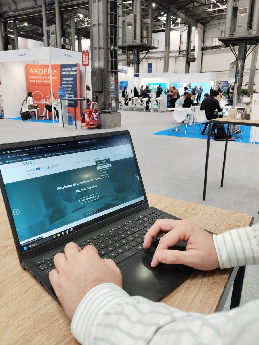 FundecytPCTEX's tweet image. Estamos en @BIOSPAIN_AseBio 2025 para promocionar el Polo Ibérico Transfronterizo en Biotecnología - @interregeurope - #IberoBio.

Asistimos con una representación extremeña, como @CTAEX_CIT y la biotecnológica @Ingulados, al principal evento de la industria biotecnológica en…