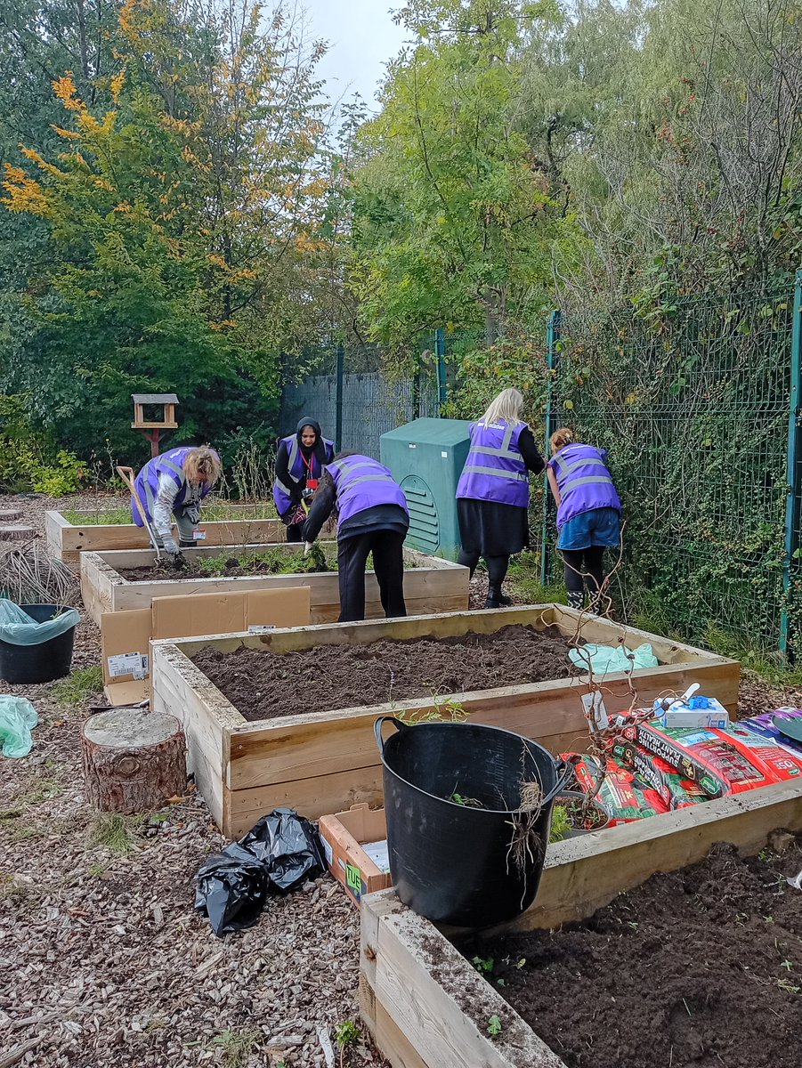 Meade Hill School tweet media