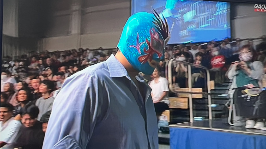 t_oga47's tweet image. シュン選手が独自のネットワークで現れた新ユニット？メンバー？は誰だ？

#DRAGONGATE
#GAORA