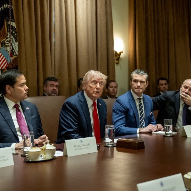 EricLDaugh's tweet image. 🚨 UPDATE: President Trump is participating in a roundtable on ANTIFA today at 3pm in the White House. 

Time to dismantle the funding network.