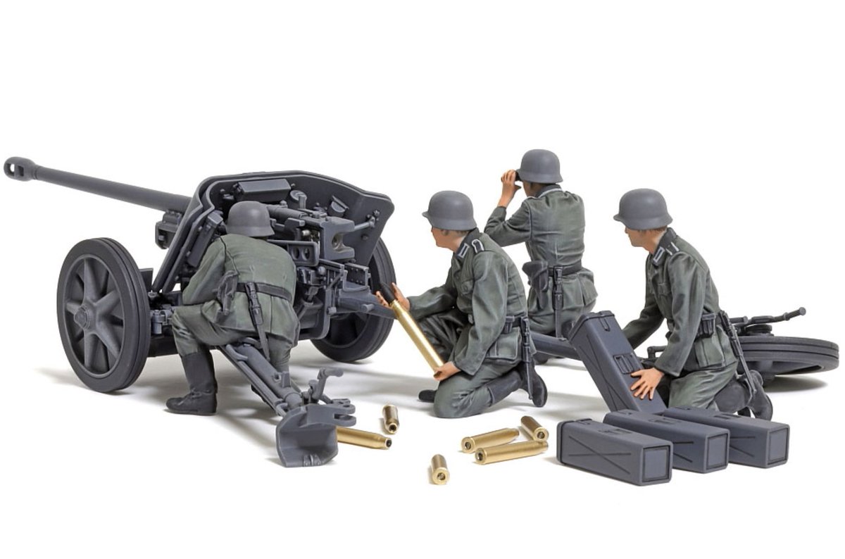 First delivered to units in July 1940, the Pak 38 5cm was a successor to the Pak 36.  First deployed in the Balkan theater in Spring 1941, it saw action in the Eastern Front to North Africa and 9,600 were manufactured up to 1943.
This new 1/35 release is due in UK end of Oct