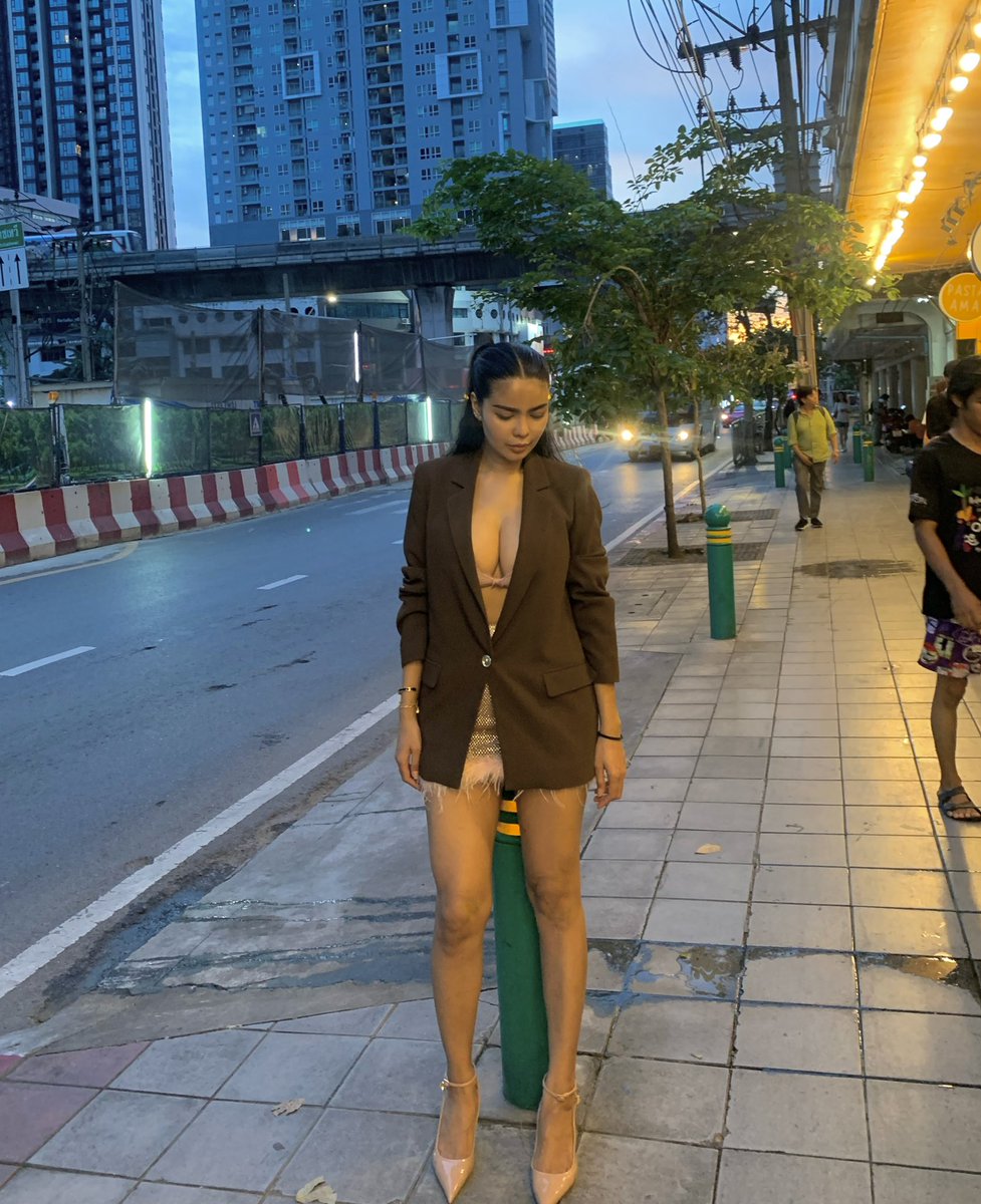 ไปหาไรกิน https://t.co/U1sRPaH2U4