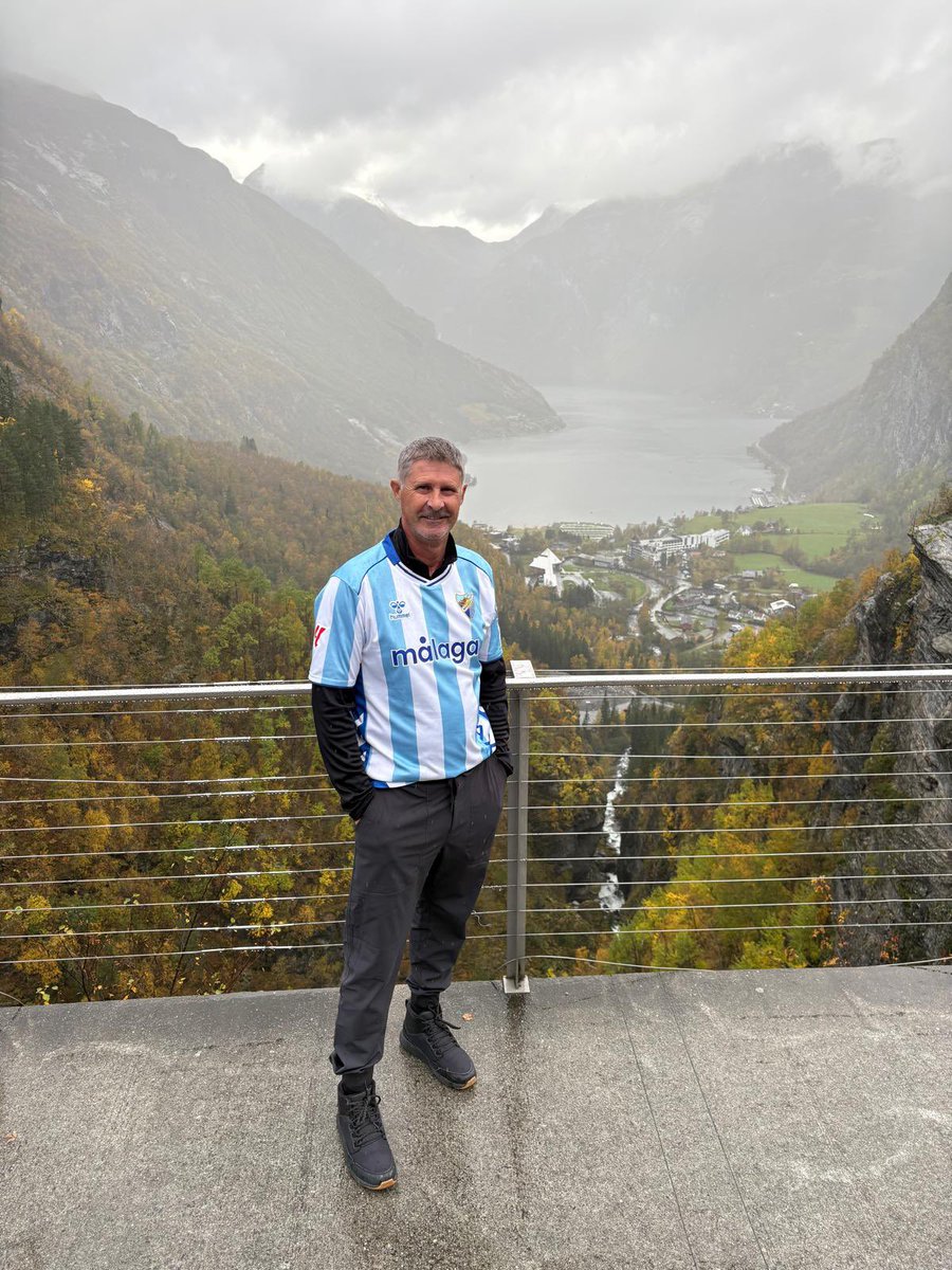 sergiocorrero's tweet photo. @MalagaCF 
Desde los fiordos Noruegos vamos mi Málaga https://t.co/NQsSoGhTqI