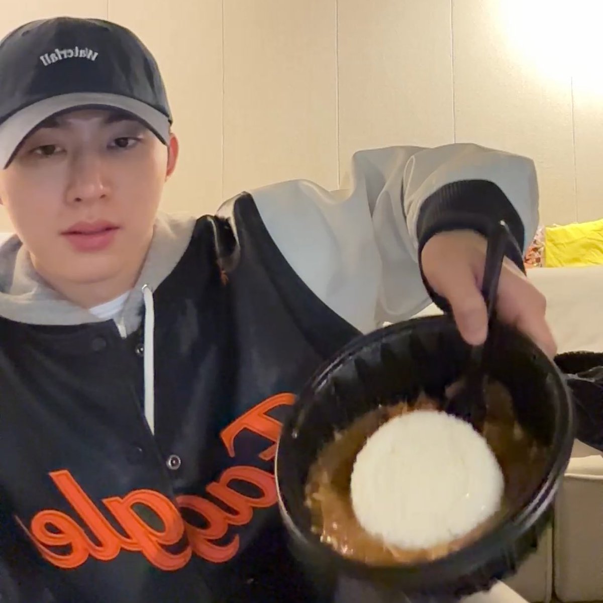 포터🪄⋆⭒˚。⋆ tweet media