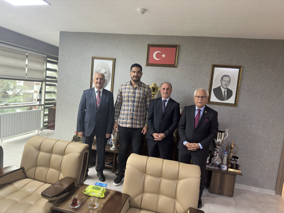 Türkiye Amatör Spor Kulüpleri Konfederasyonu🇹🇷 (@taskk_1980) on Twitter photo TASKK Genel Başkanı <a href="/taskk_1980/">Türkiye Amatör Spor Kulüpleri Konfederasyonu🇹🇷</a> <a href="/sneraydin0055/">Şener Aydın</a> ve beraberindekiler Türkiye Güreş Federasyonu Başkanı Taha Akgül’ü makamında ziyaret etti <a href="/TRguresFed/">Türkiye Güreş Federasyonu</a> <a href="/tahaakgul/">Taha Akgül</a> TASKK Genel Başkanı <a href="/taskk_1980/">Türkiye Amatör Spor Kulüpleri Konfederasyonu🇹🇷</a> <a href="/sneraydin0055/">Şener Aydın</a> ve beraberindekiler Türkiye Güreş Federasyonu Başkanı Taha Akgül’ü makamında ziyaret etti <a href="/TRguresFed/">Türkiye Güreş Federasyonu</a> <a href="/tahaakgul/">Taha Akgül</a>
