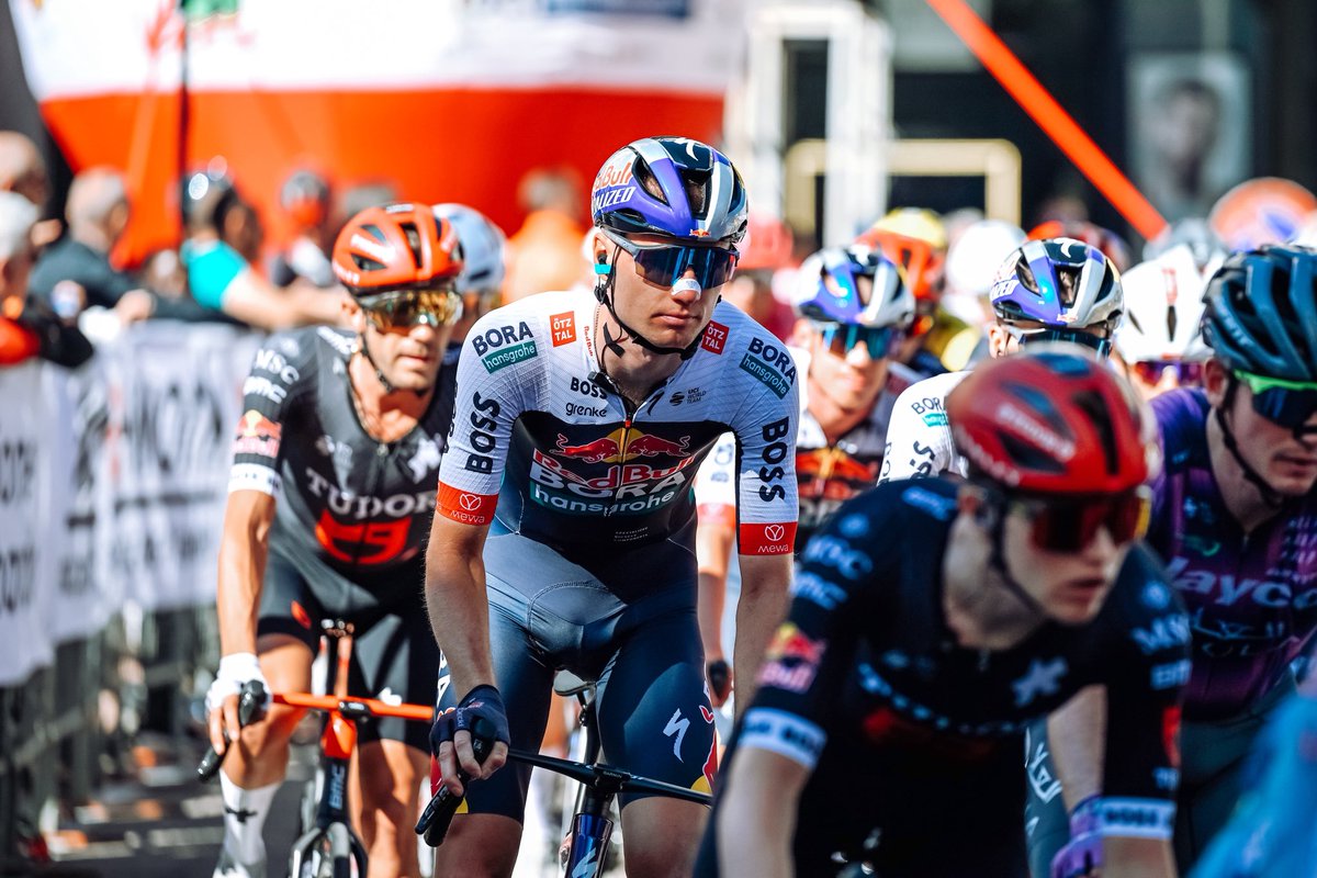 Yesterday, instead of sprinting, I decided to follow the late attacks 😀.

It didn’t work out as we got caught, and by then it was too late to contest the sprint.

No worries though, I’m feeling good 👍 . So, one last race ahead <a href="/Il_Lombardia/">Il Lombardia</a> 💪

<a href="/RBH_ProCycling/">Red Bull – BORA – hansgrohe</a> 

🖼️ <a href="/GettySport/">Getty Images Sport</a>