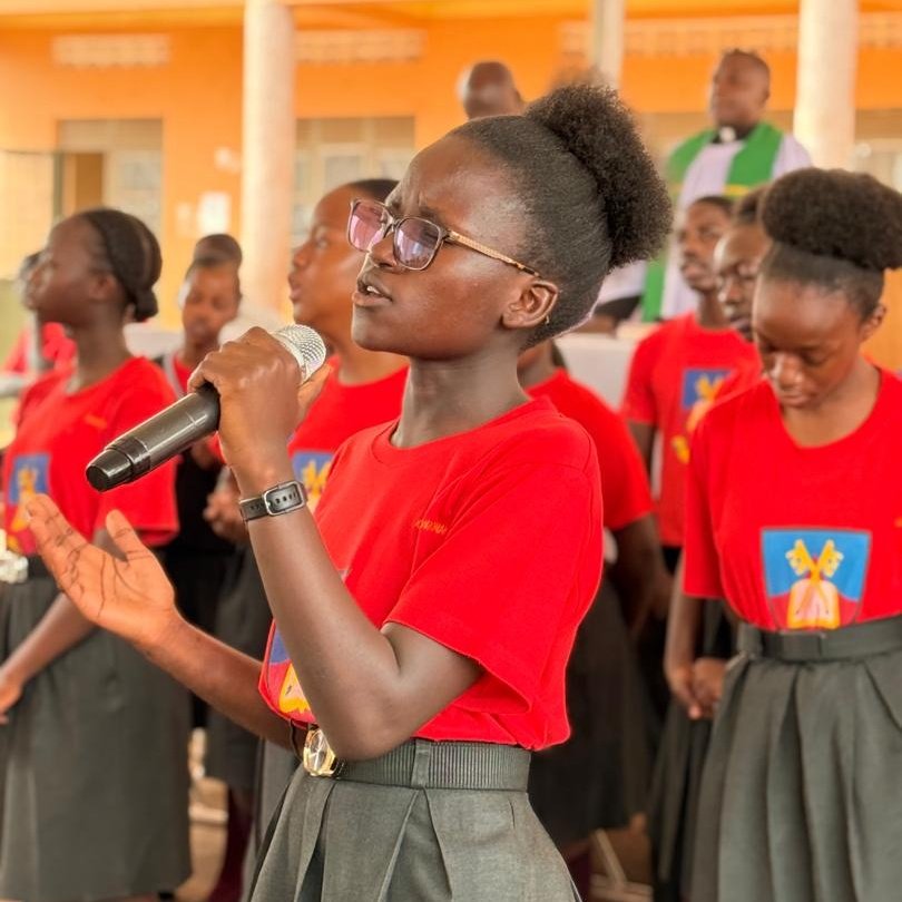 SpenaOfficial's tweet photo. Last Sunday, we gathered for a Dedication Mass to pray ๐๐ฝ for our S.4 candidates.
May God's wisdom and strength guide them through their final #UNEB examinations.
#StPetersNaalya #uneb #Naalya #prayer https://t.co/MAVOlULndN