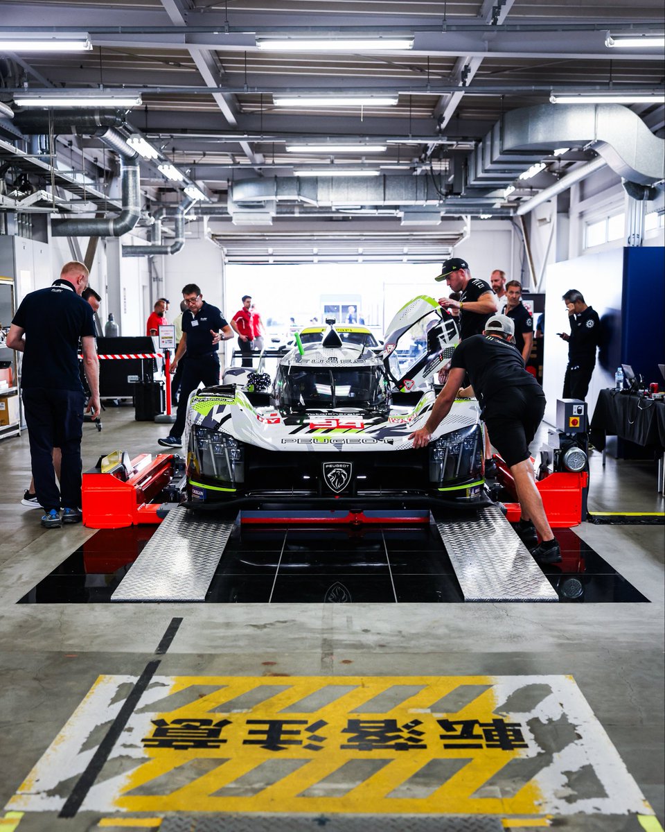 peugeotsport's tweet image. The wait is over! 50+ wallpapers after our stunning race at Fuji are here. ⤵️
#PEUGEOT9X8 #WEC #6HFuji
fromsmash.com/Peugeot-Sport-…