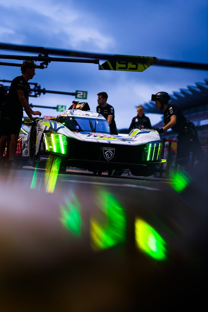 peugeotsport's tweet image. The wait is over! 50+ wallpapers after our stunning race at Fuji are here. ⤵️
#PEUGEOT9X8 #WEC #6HFuji
fromsmash.com/Peugeot-Sport-…