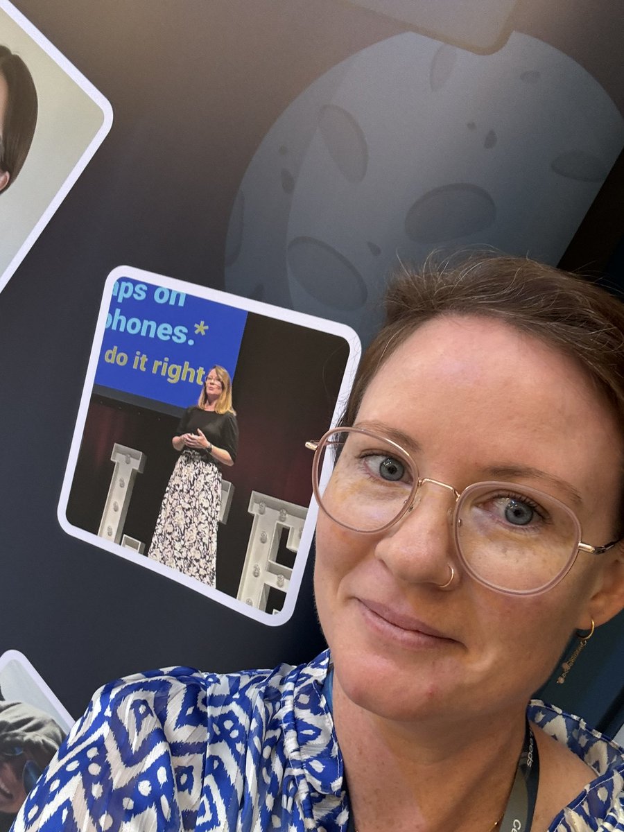 RobinKanatzar's tweet image. Oh look who&apos;s that? 😜 Come see me for a drop-in session at #swiftleeds to talk about becoming a conference speaker!