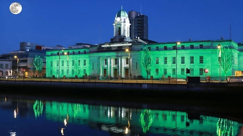Does the road to hell begin in Cork? <a href="/MellisAngie/">Angie Byrne</a> <a href="/UCC/">UCC Ireland</a> on how one man's drink-induced unconscious trip in 12th century Cork reshaped how the Western world imagines eternal damnation rte.ie/brainstorm/202…