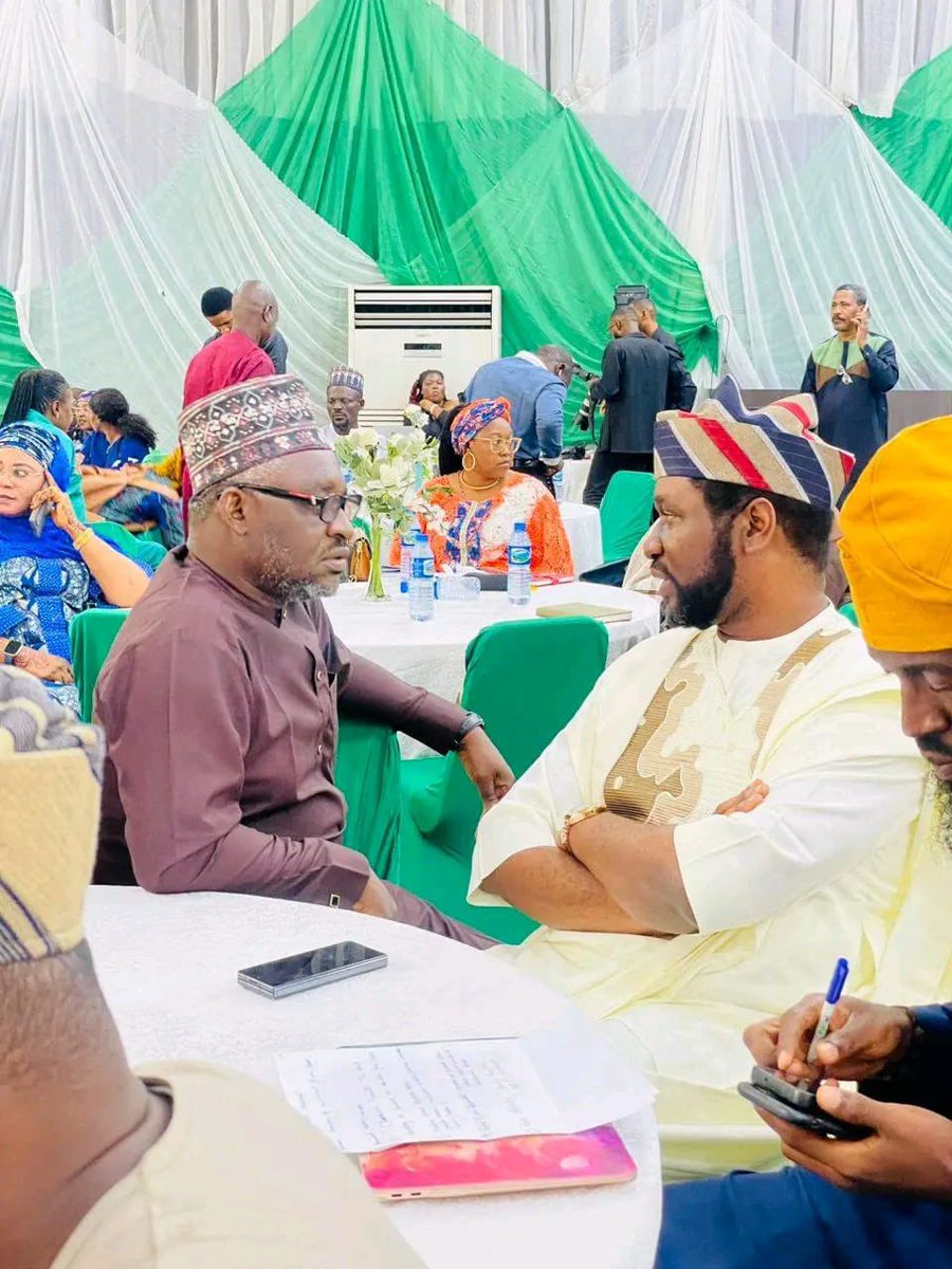 miketerungwa's tweet photo. Joined @Climategovng to  validate Guidelines for Just Transition in Nigeria setting the stage for practical implementation and scaling of climate finance access actions in #Nigeria 
#JustTransition 
#GIFSEP
#AdaptationTransition
#Adapt2Live https://t.co/9M7TgIm24q