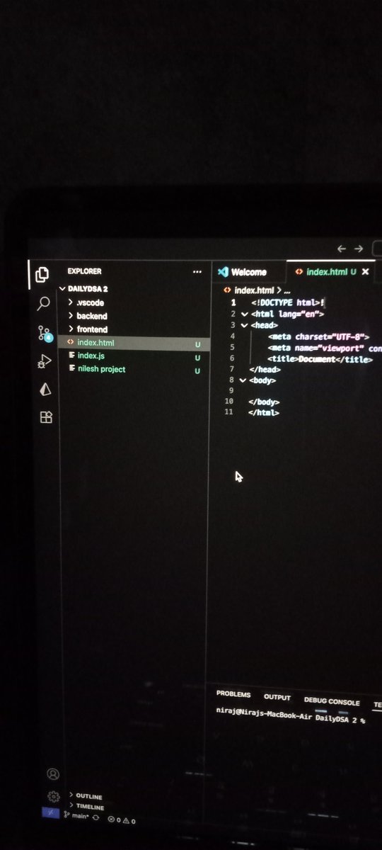 niraj_Codes's tweet image. My small brother ruined my precious project ....but I felt very loving nature of him towards coding ....I know he&apos;ll be better than me.❤️🥰🤩