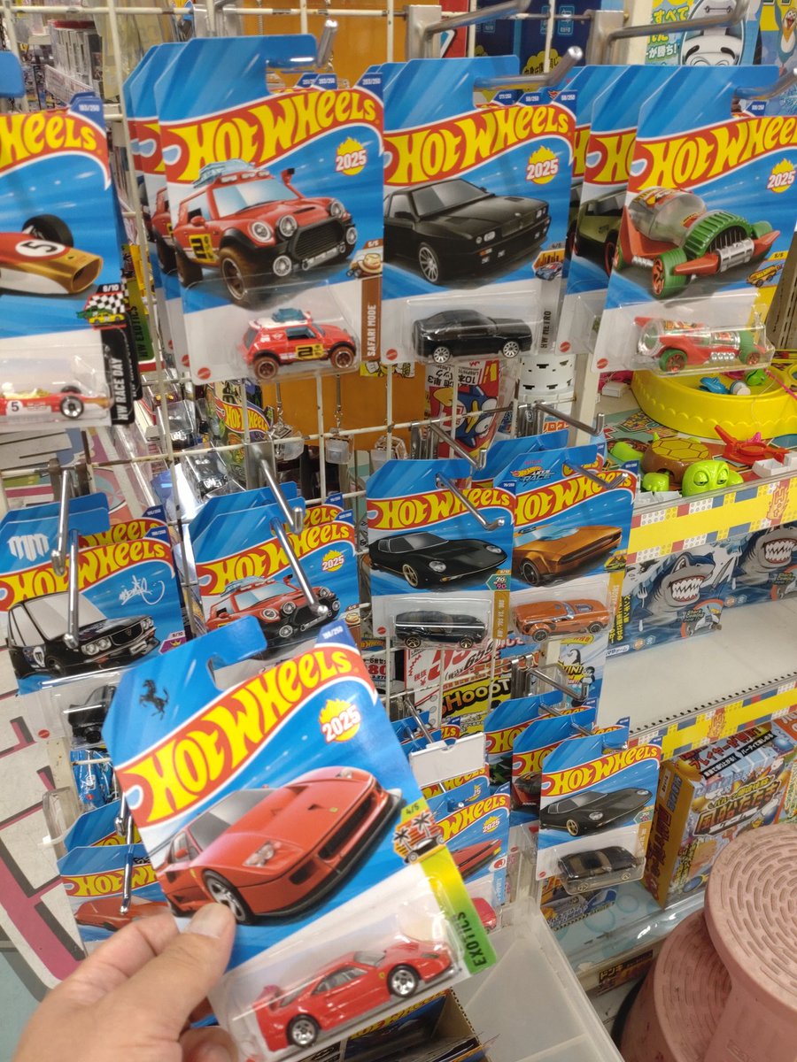 ラスイチだったので回収、あ、来月もあるのか。
＃ホットウィール
＃フェラーリF40
＃ドン・キホーテ