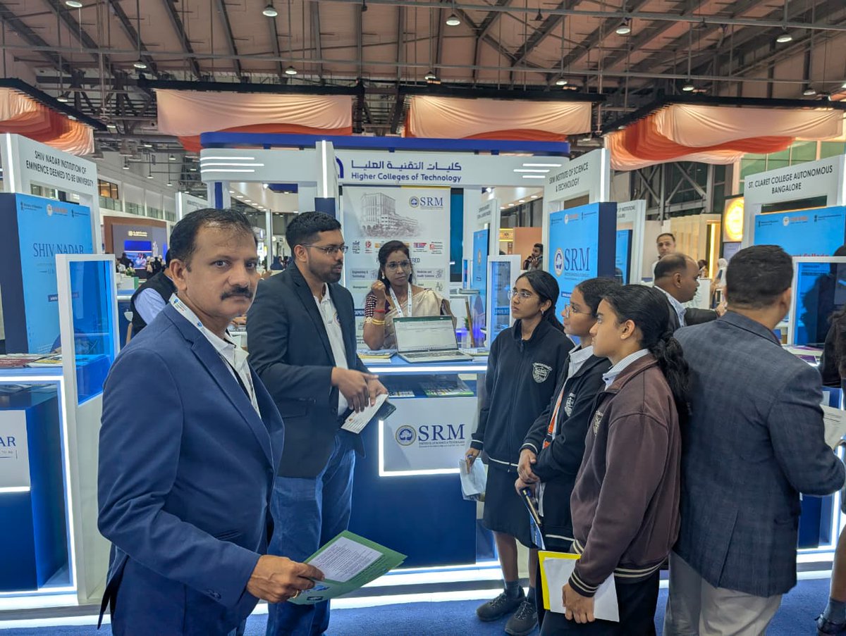 StudyInIndiaGov's tweet image. Excitement in the air at the Study in India Pavilion 🇮🇳
Students from across the region are discovering why India is the next big hub for global education!
📍 #Sharjah2025 | Expo Centre
#StudyInIndia #GlobalLearning #MinistryOfEducation
@EduMinOfIndia @DDNewslive @dpradhanbjp